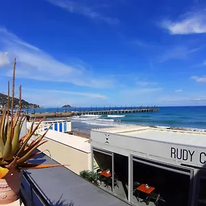 Appartamento Fronte Mare Con Terrazzo, Alassio